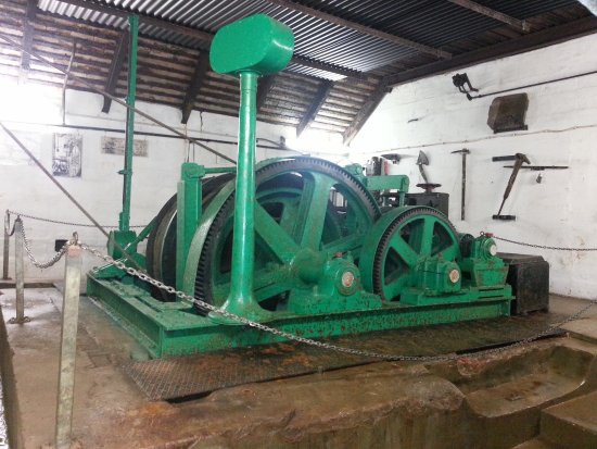 Jasa-Import-Mesin-Tambang-Second.jpg