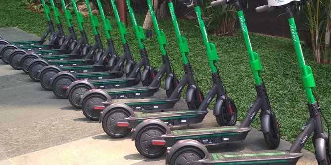 Jasa-Import-Skuter-Elektrik-081398881288.jpg