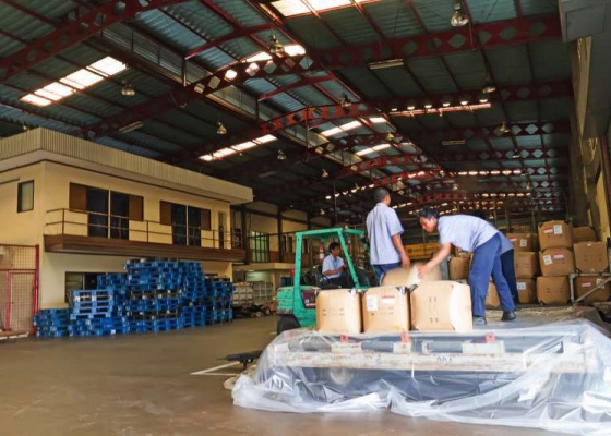 Jasa-Pengurusan-Barang-Import-Di-Bandara-Soekarno-Hatta-081398881288.jpg